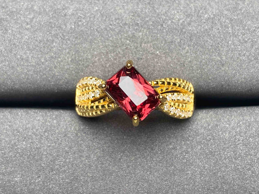 A3483 Malaya garnet Ring