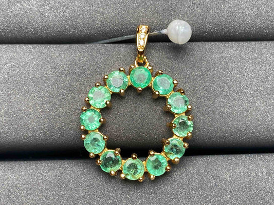 A3528 Emerald Pendant