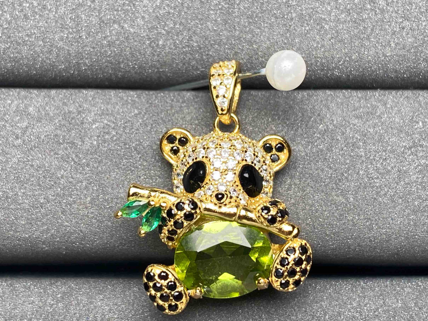 A3534 Peridot Pendant