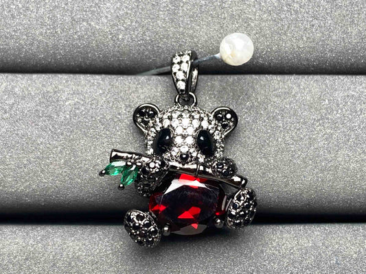 A3536 Garnet Pendant