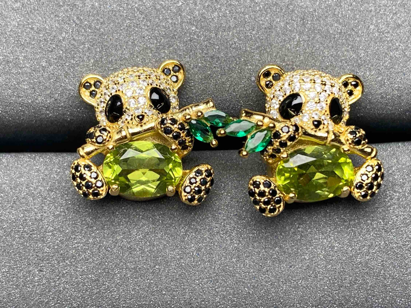 A3546 Peridot Earrings