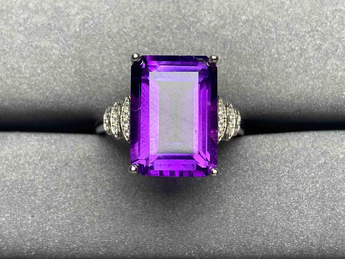 A3557 Amethyst Ring