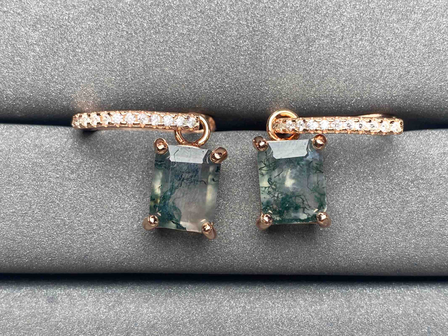 A3654 Moss Agate Earrings
