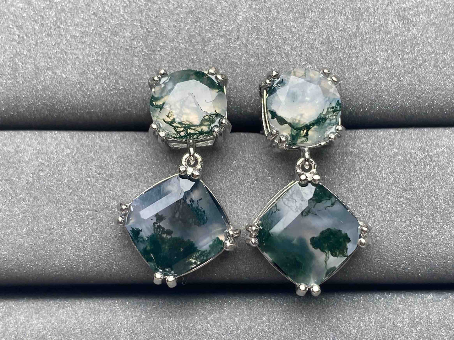A3658 Moss Agate Earrings