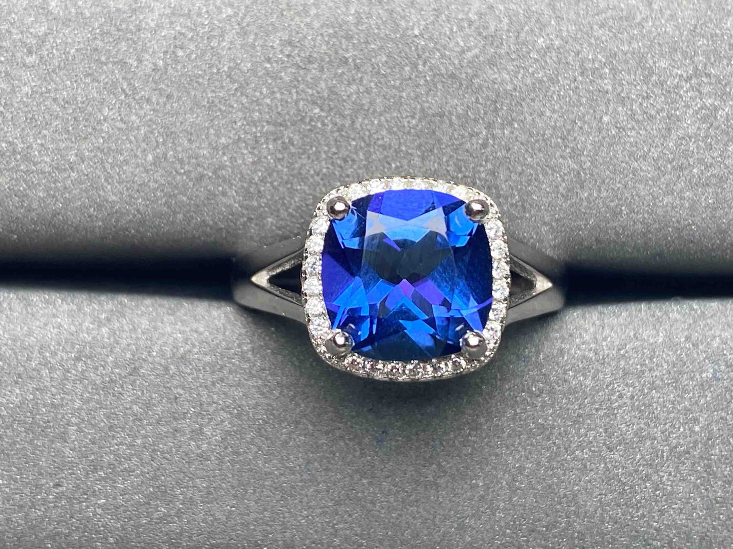 A3660 Tanzanite Topaz Ring