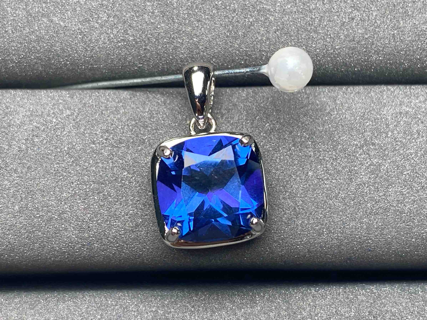 A3663 Tanzanite Topaz Pendant