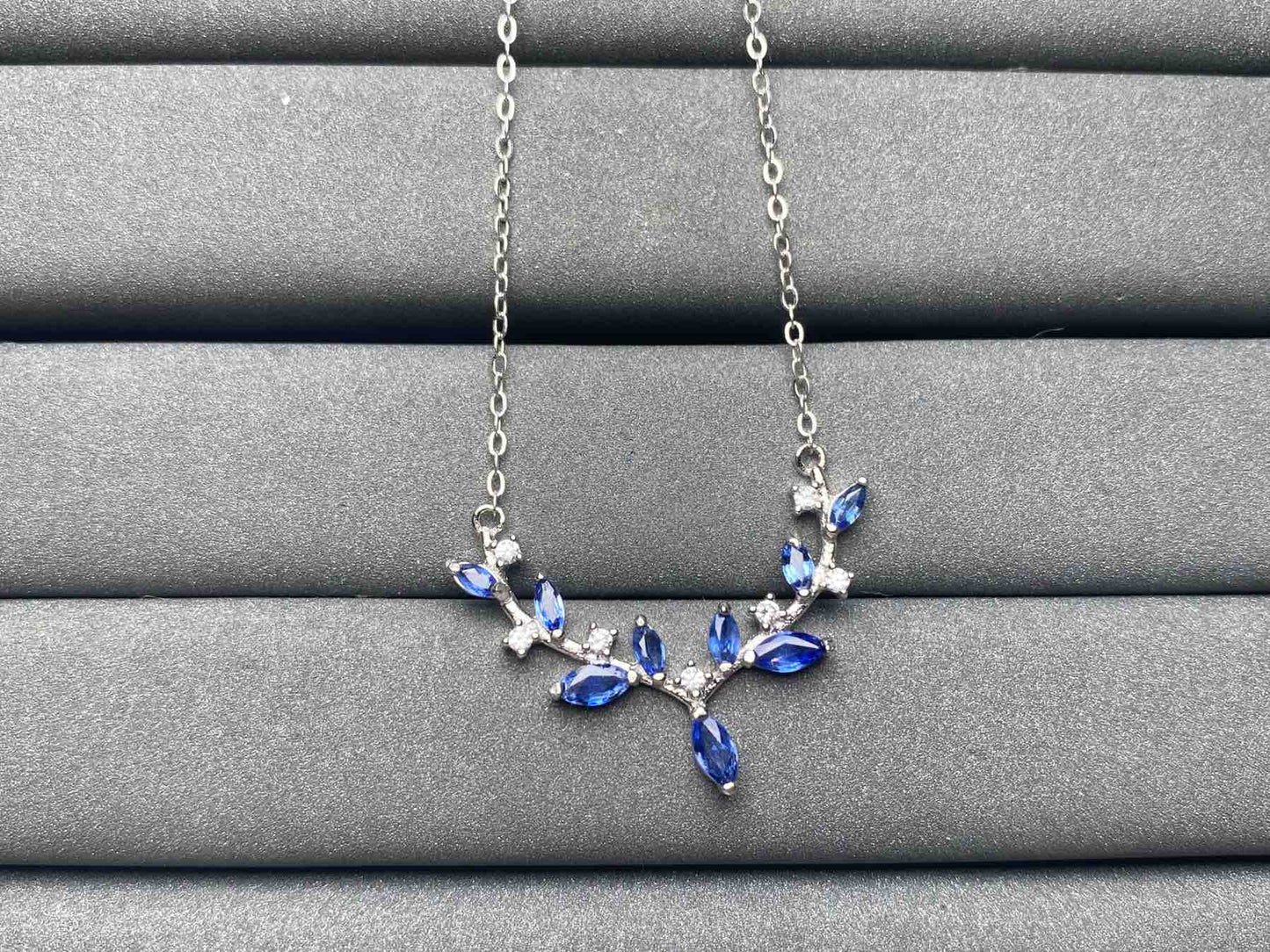A3684 Cornflower Sapphire Necklace