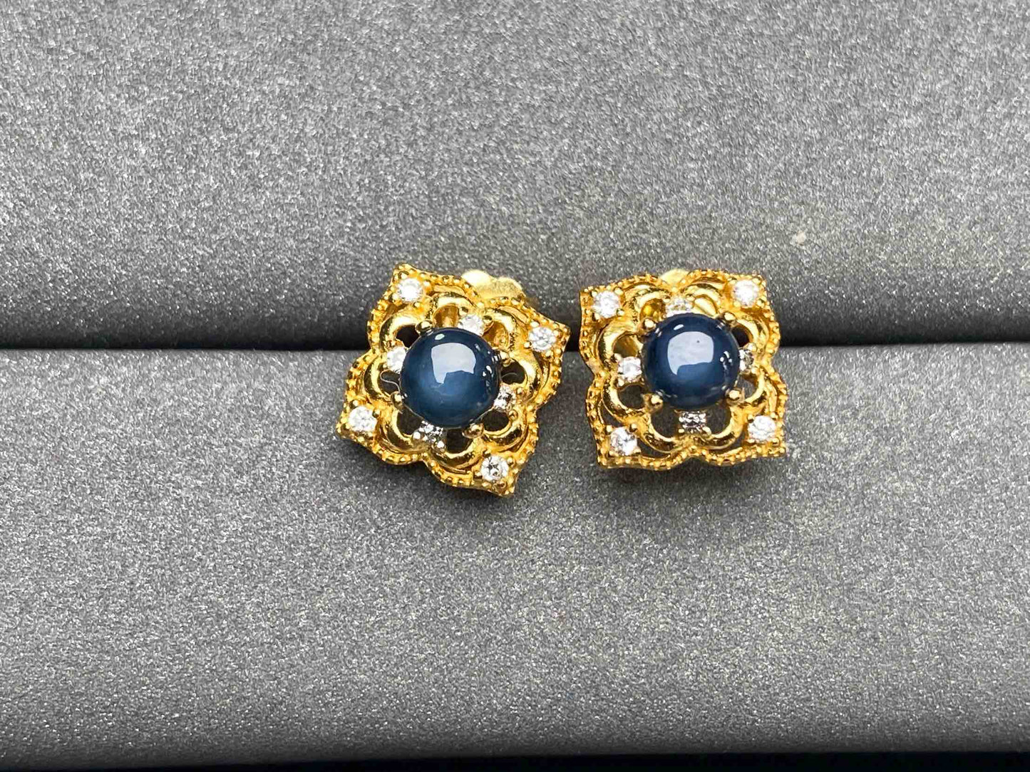 A3726 Star sapphire Earrings