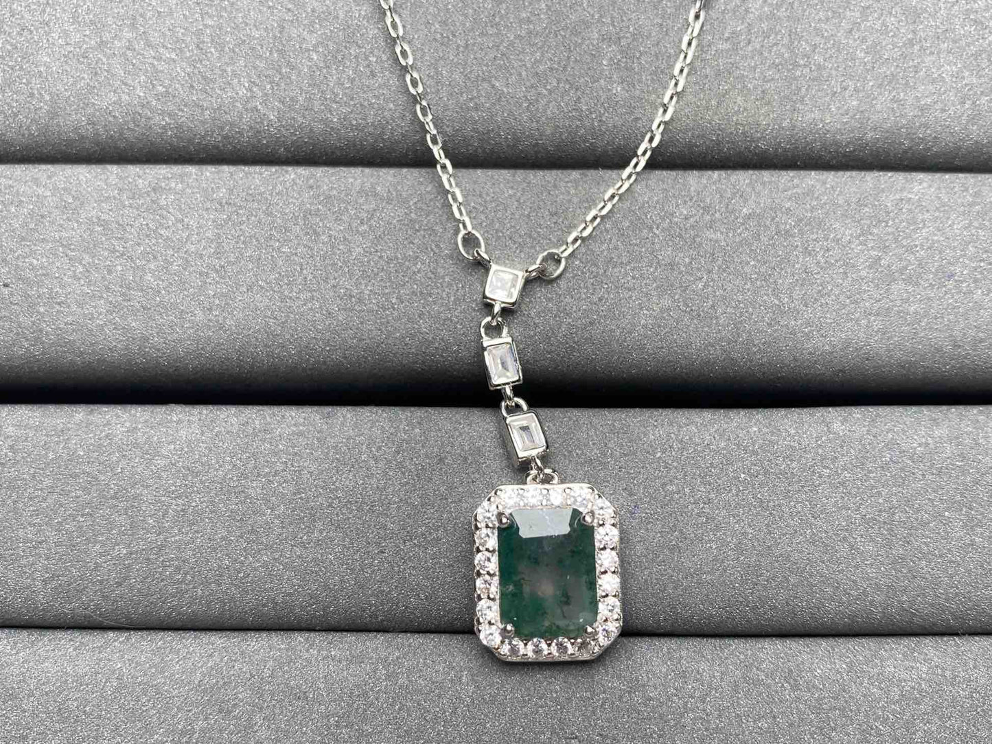 A3745 Moss Agate Necklace