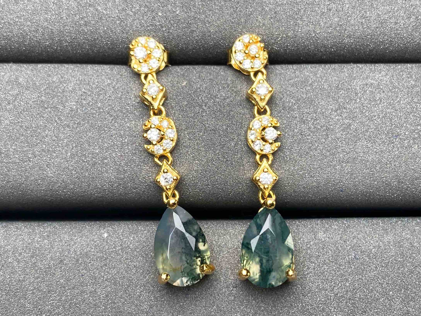 A3746 Moss Agate Earrings