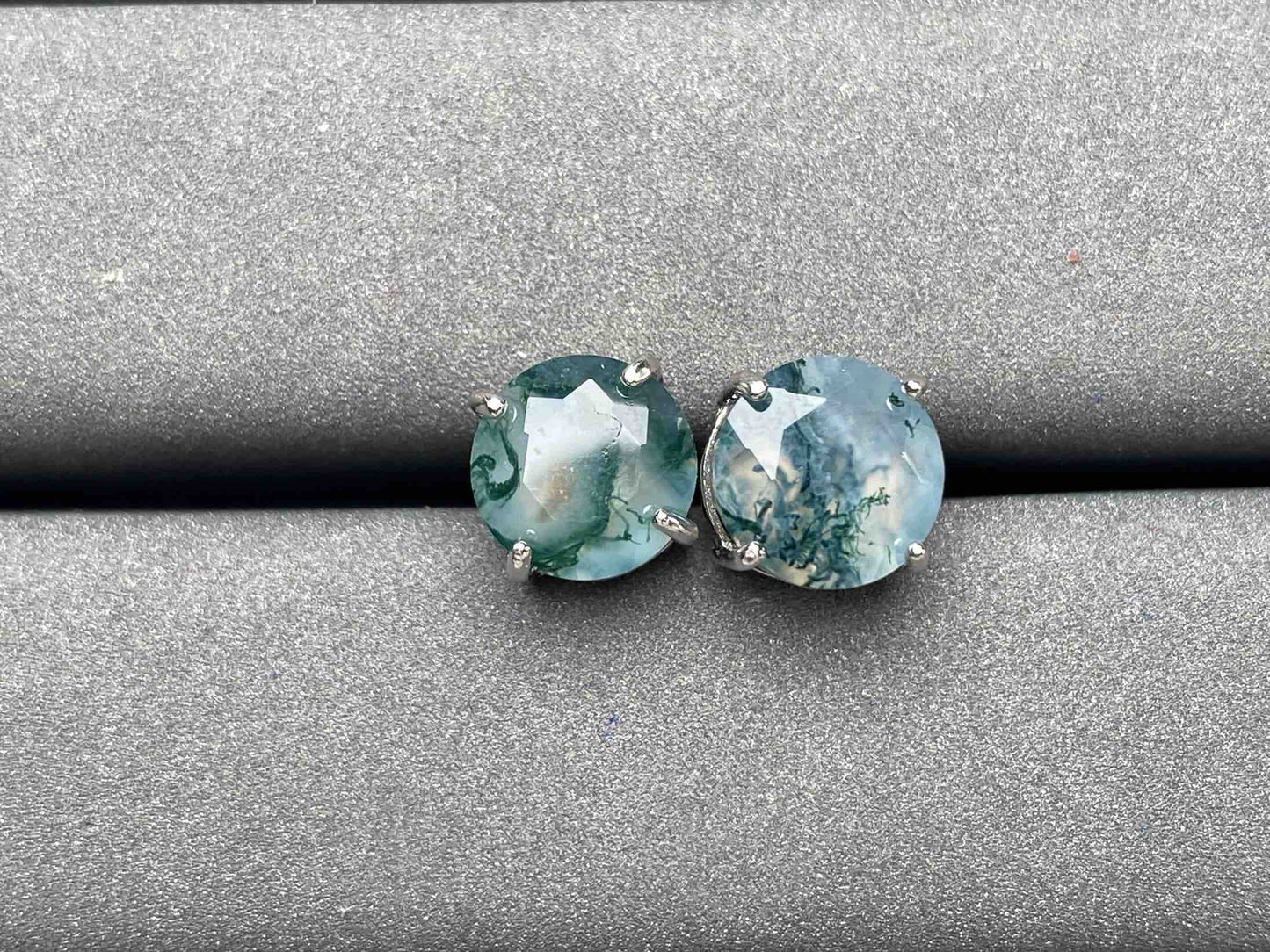 A3765 Moss Agate Earrings
