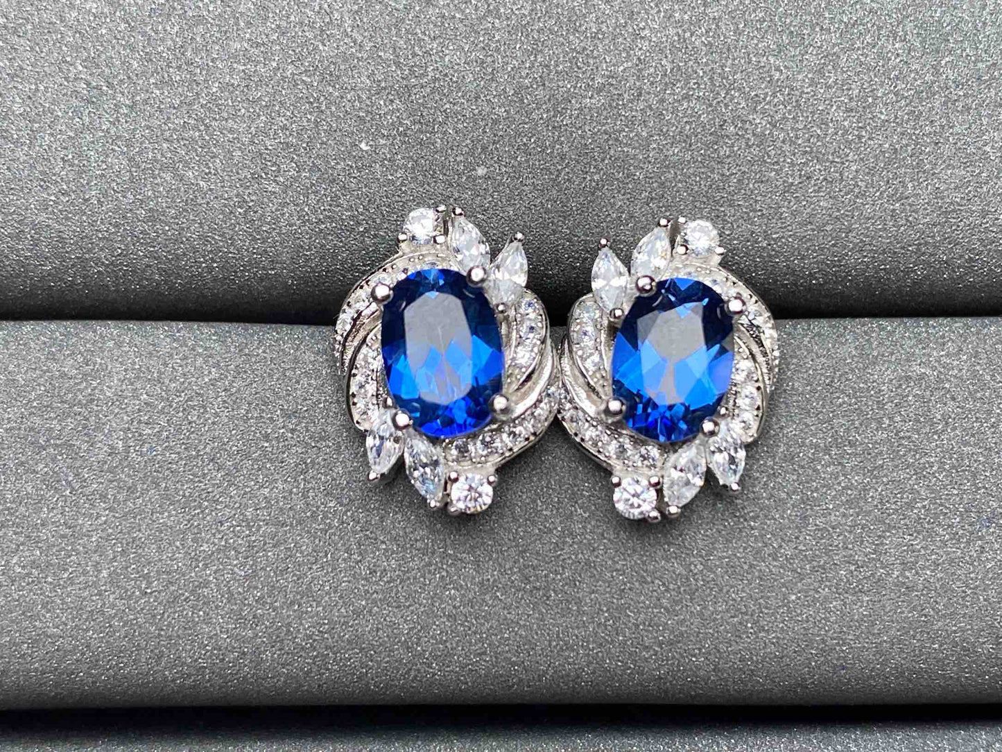A3799 Topaz Earrings