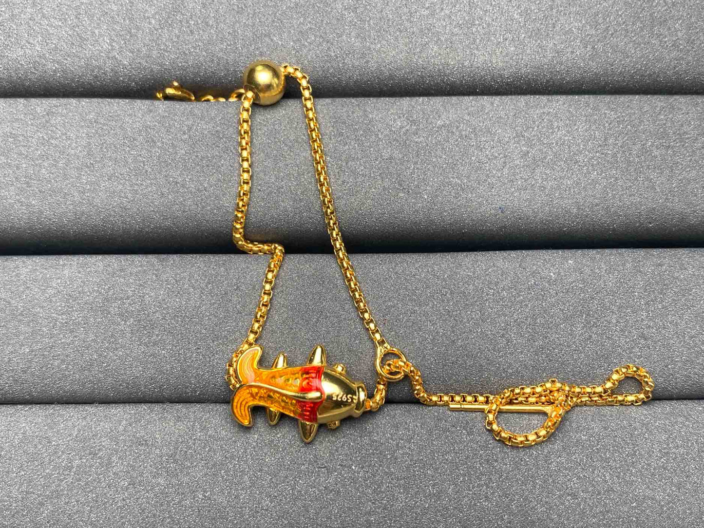 A3806 Enamel Pendant