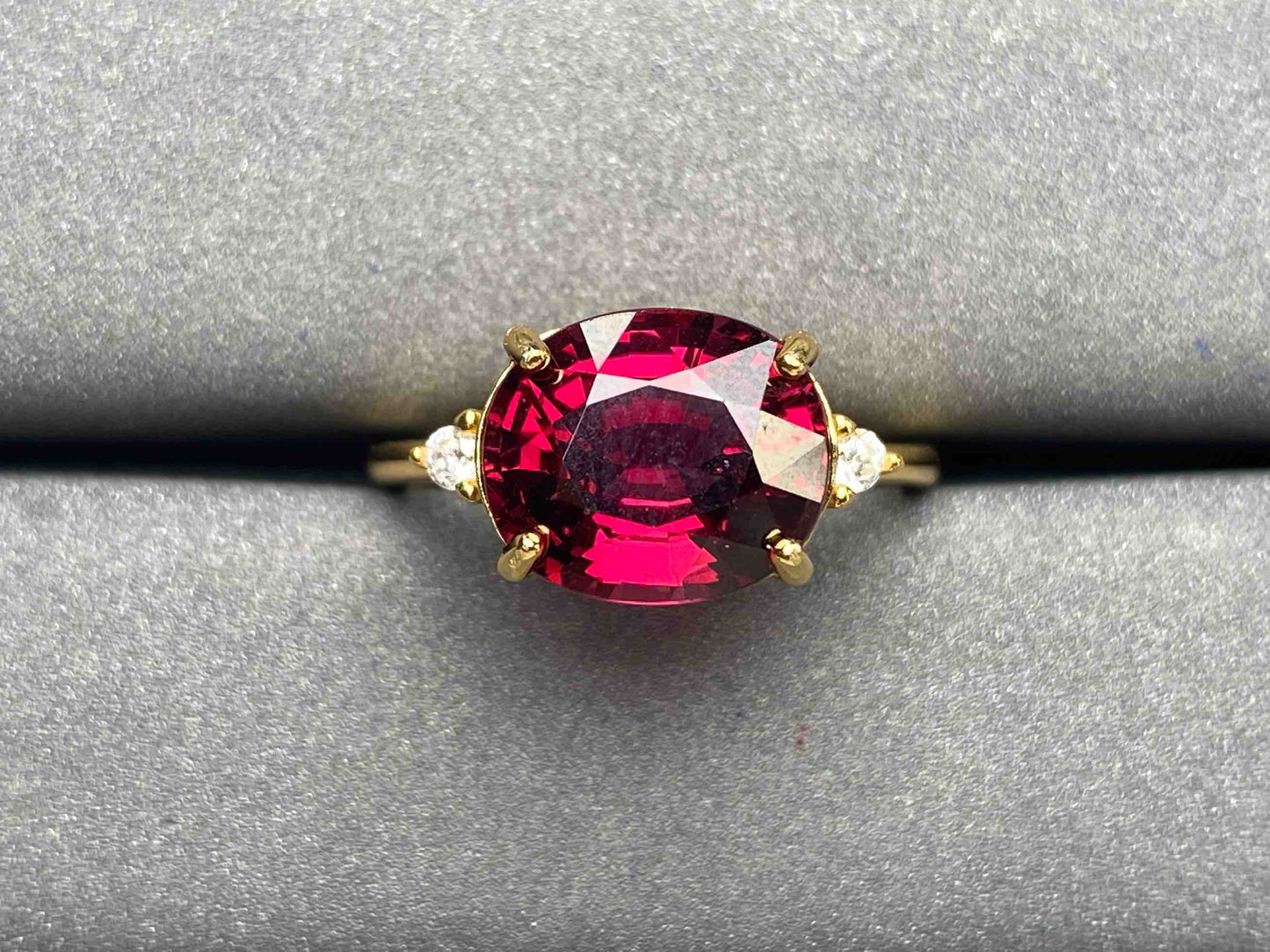 A3856 Garnet Ring