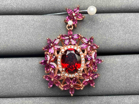 A3859 Garnet Pendant