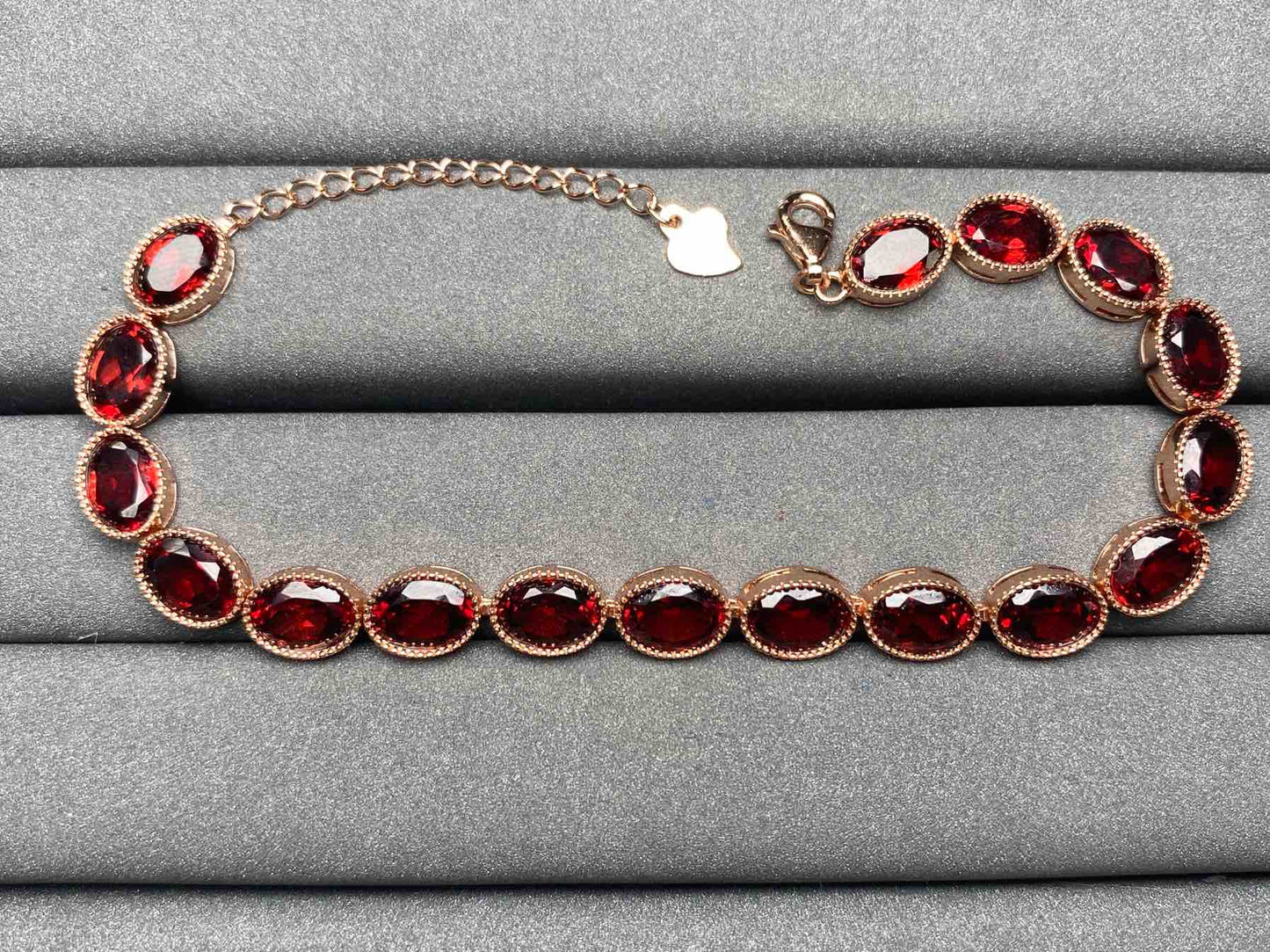 A3995 Garnet Bracelet