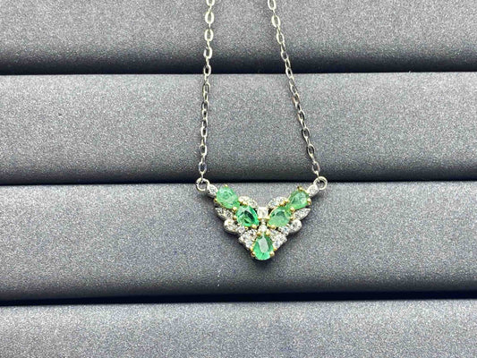 A400 Emerald Necklace