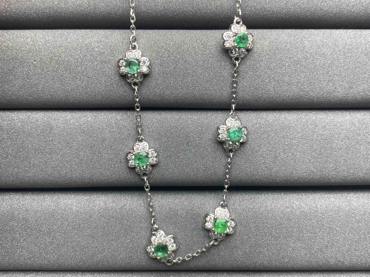 A446 Emerald Bracelet