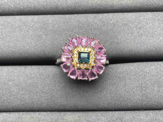 A4529 Teal Sapphire Ring
