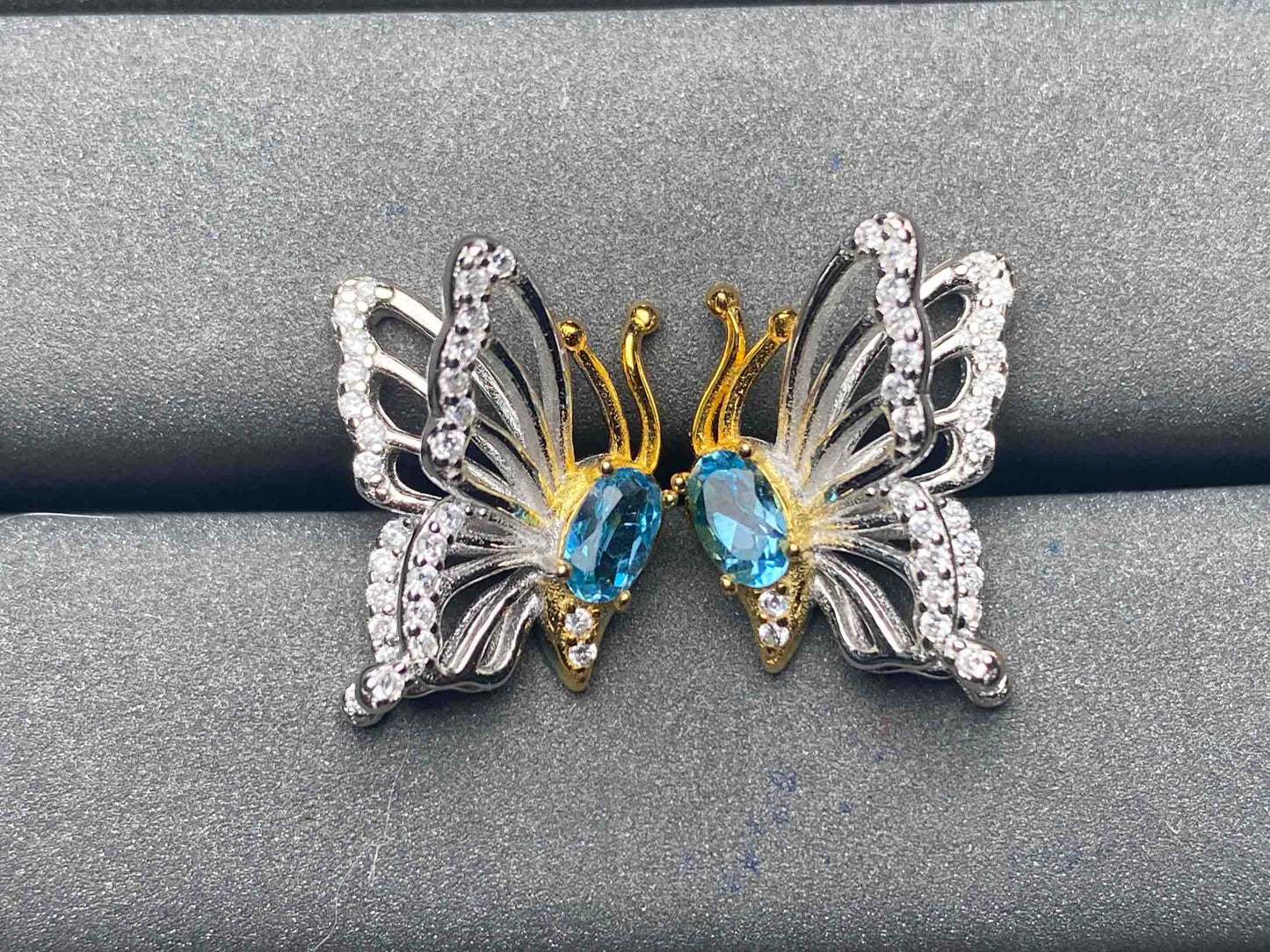 A4642 Topaz Earrings