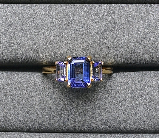 A4682 Tanzanite Ring