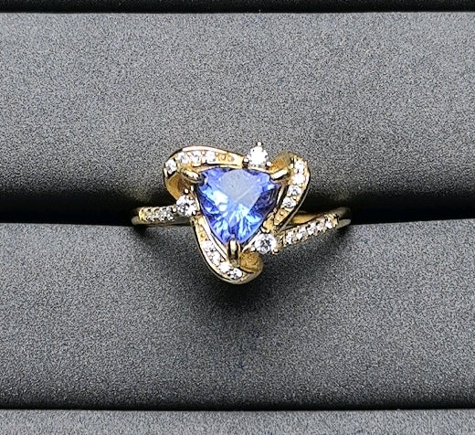 A4683 Tanzanite Ring