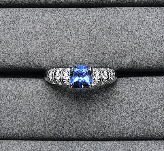 A4688 Tanzanite Ring
