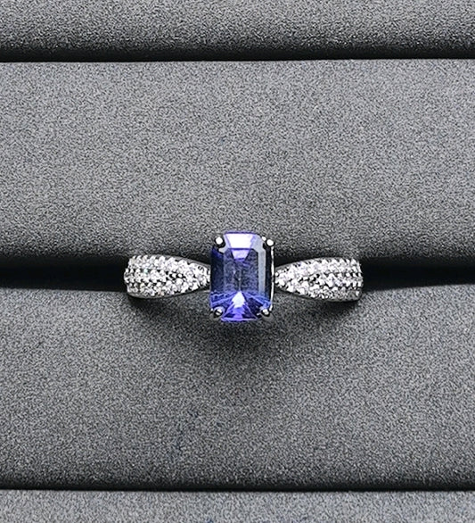 A4708 Tanzanite Ring