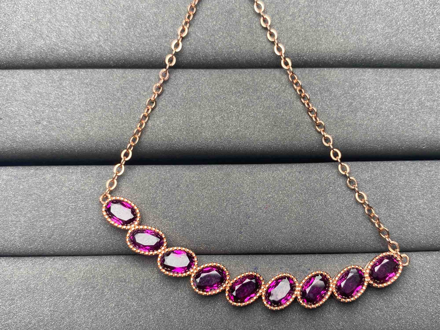 A4851 Garnet Necklace