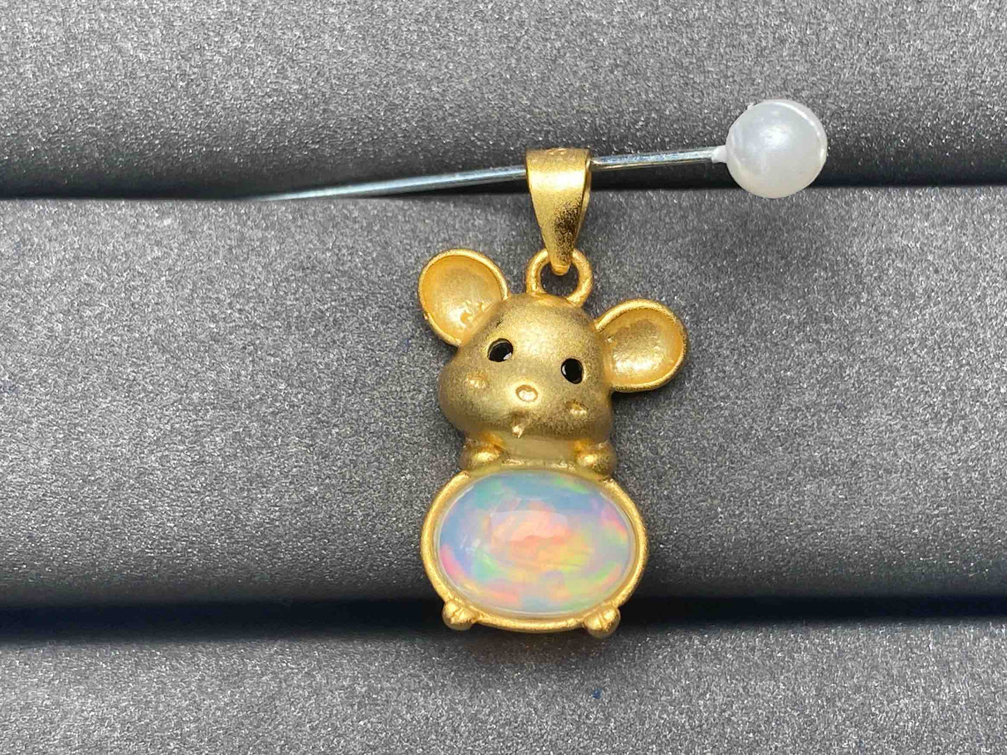 A4857 Opal Pendant