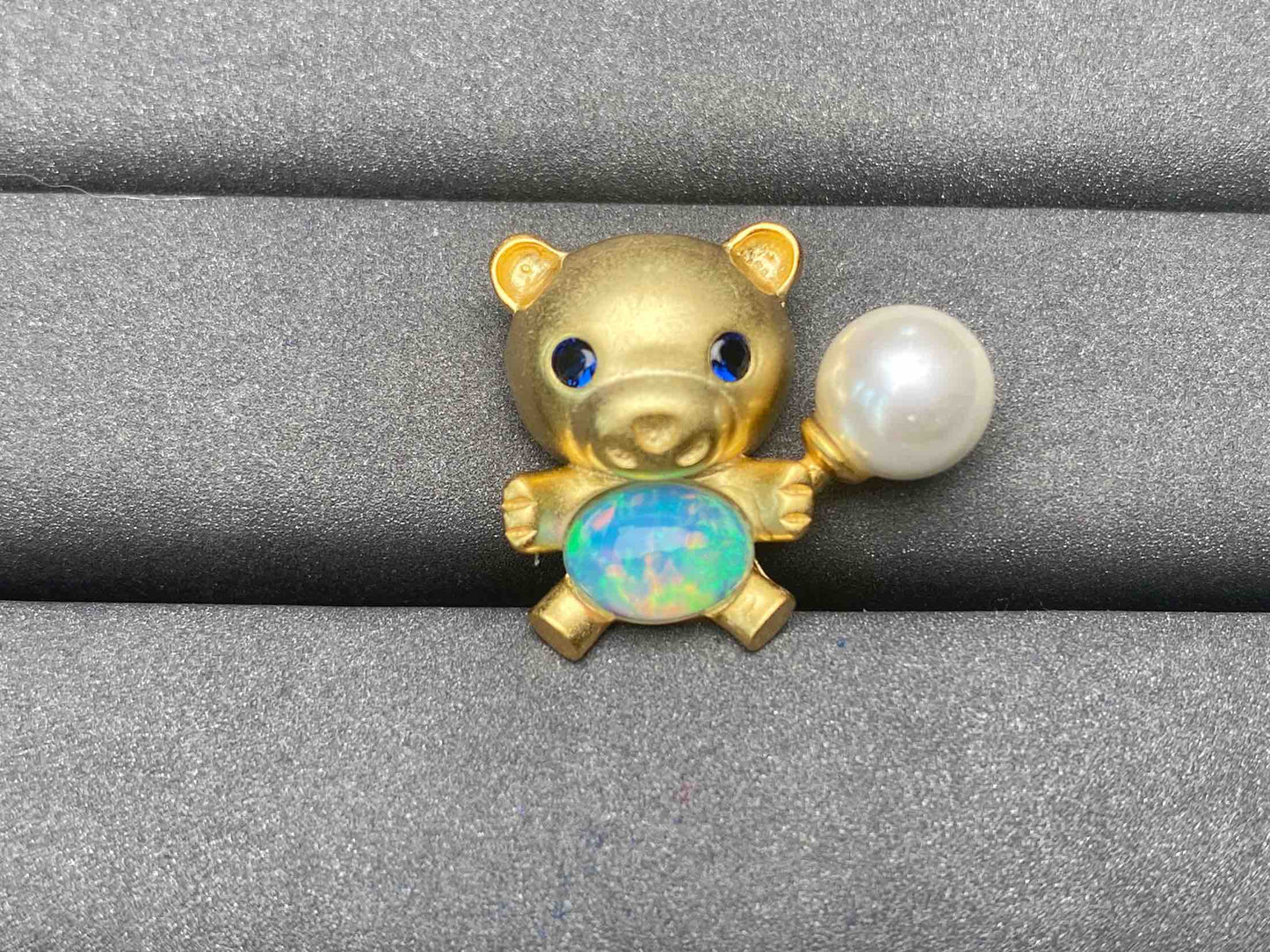 A4877 Opal Pendant