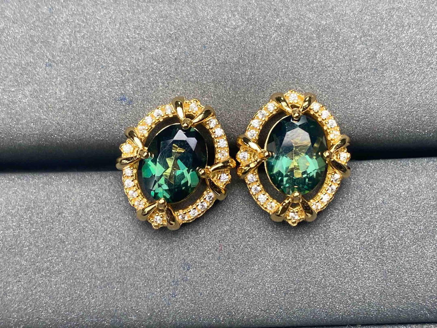 A5007 Topaz Earrings