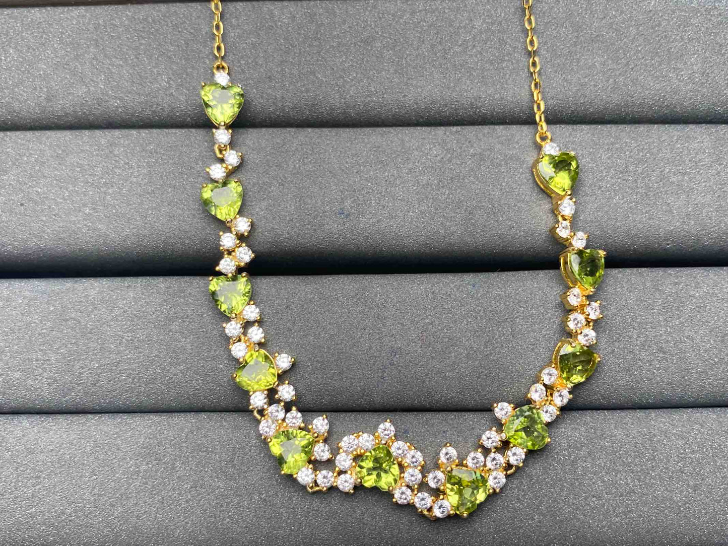 A5048 Peridot Necklace