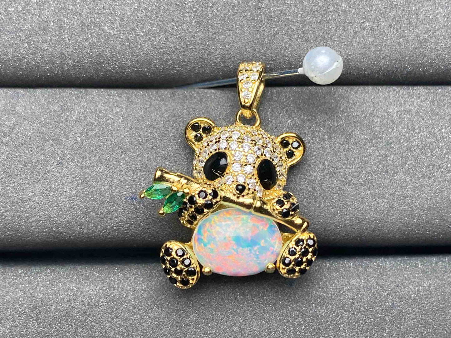 A5067 Opal Pendant