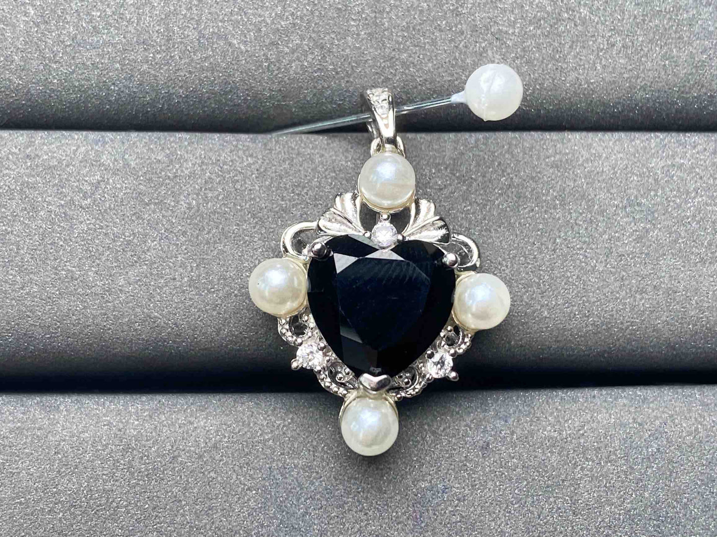 A5164 Spinel Pendant