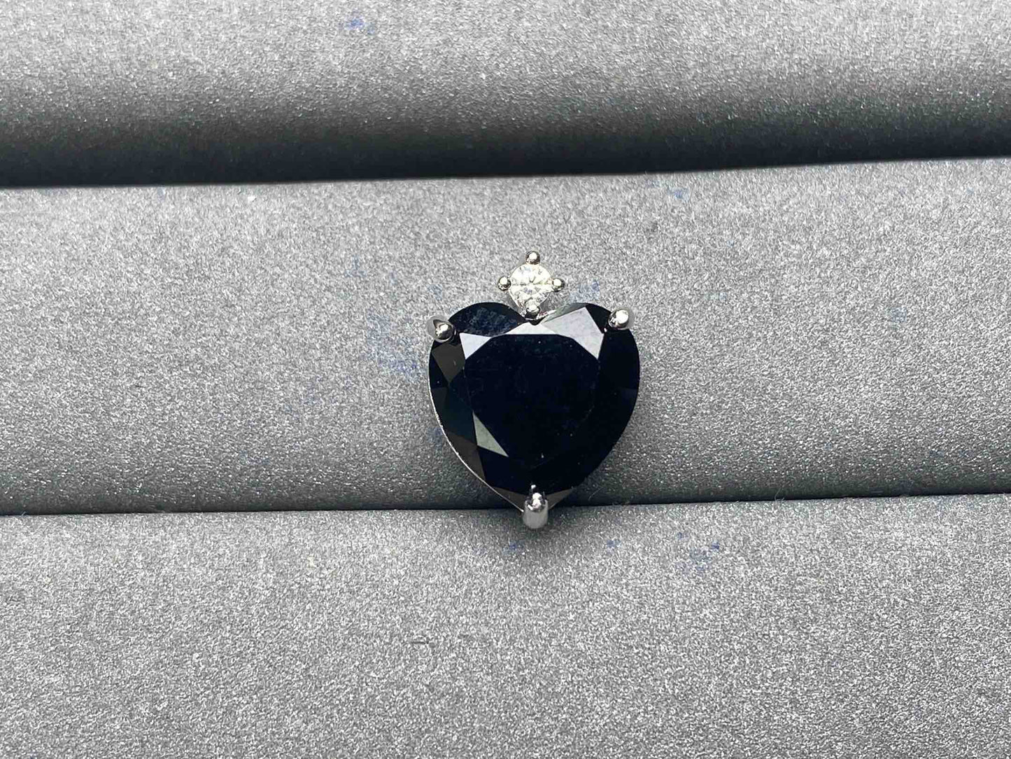 A5179 Spinel Pendant