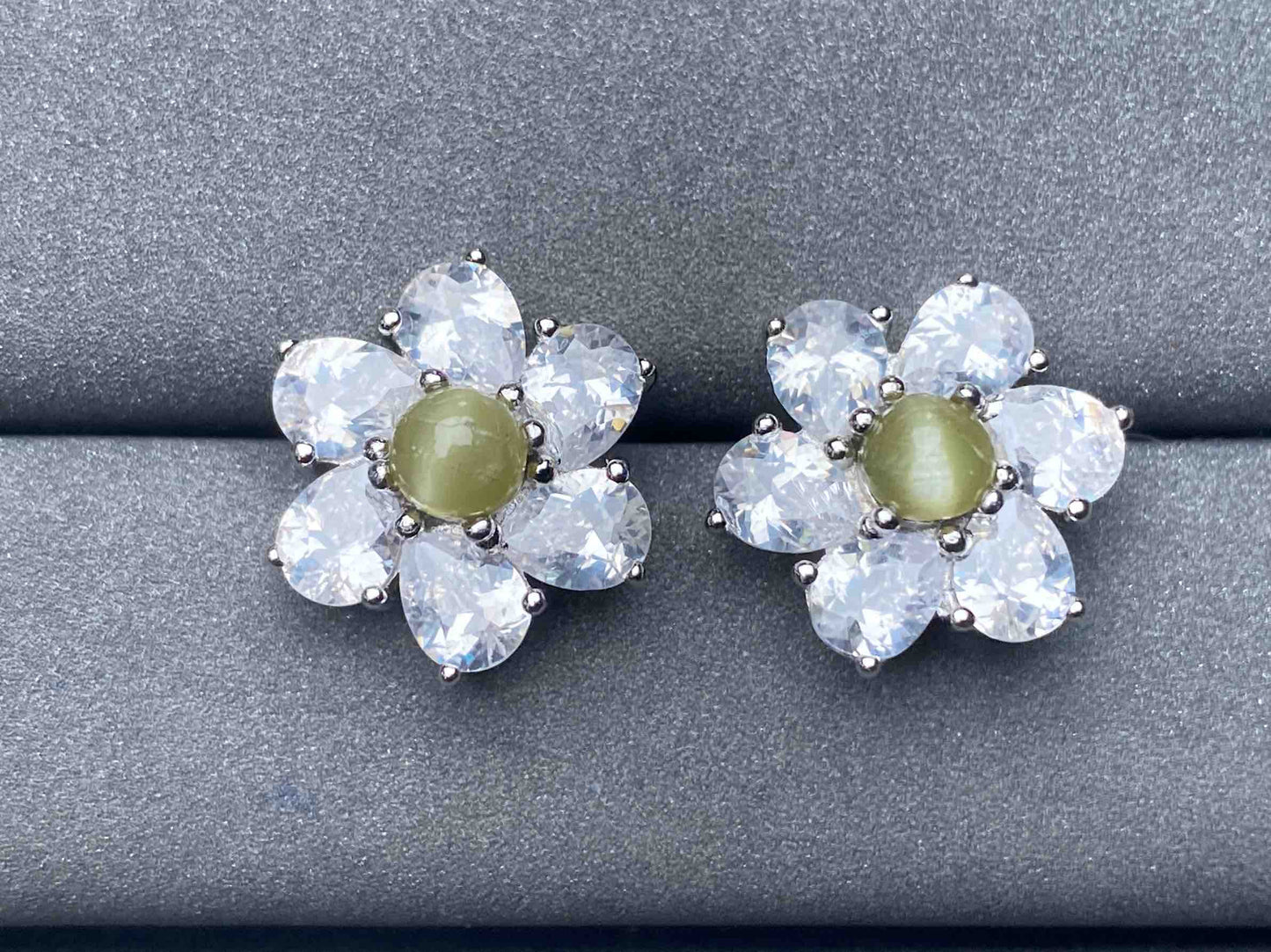 A5207 Chrysoberyl Earrings