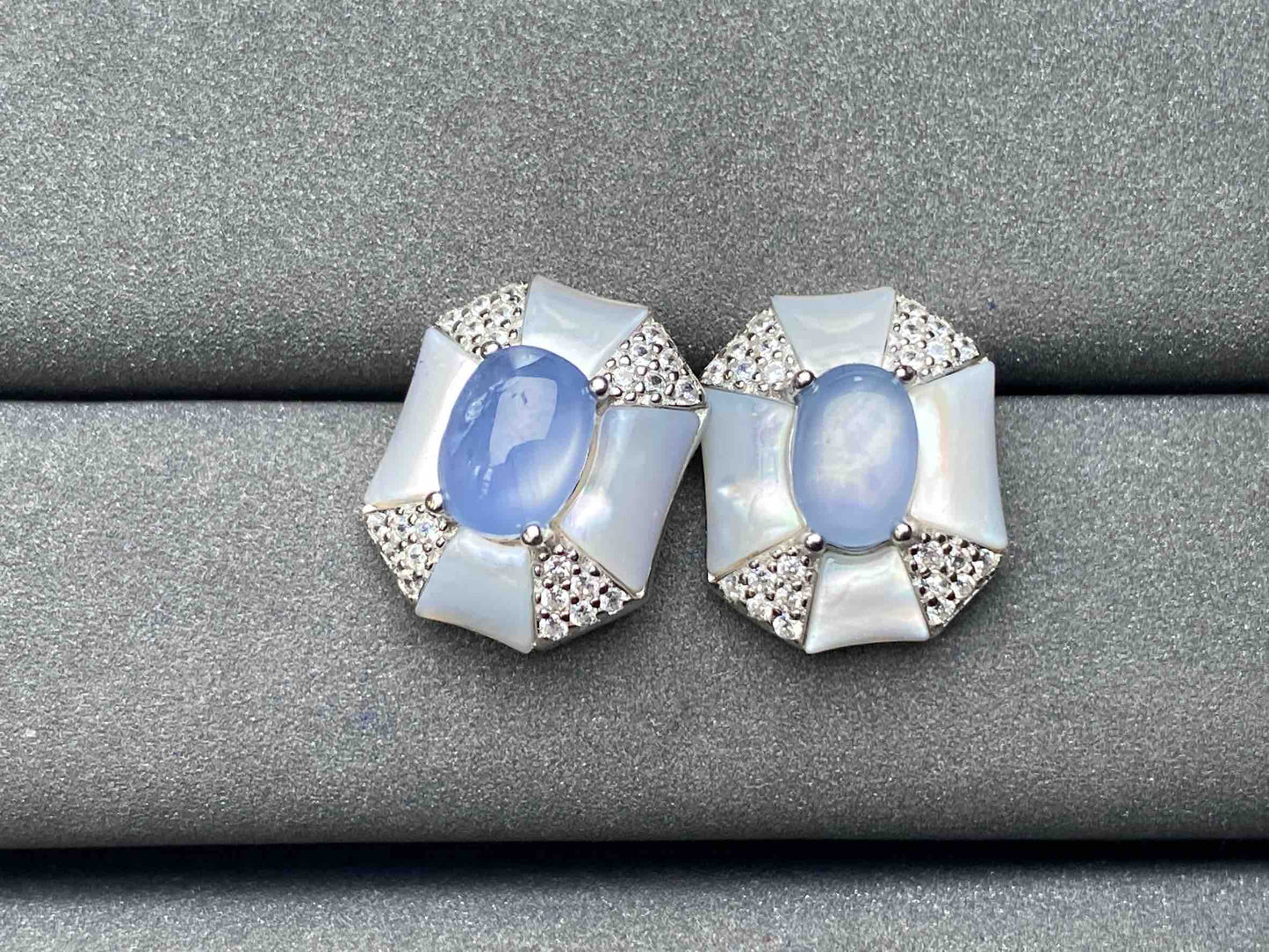 A5365 Star sapphire Earrings