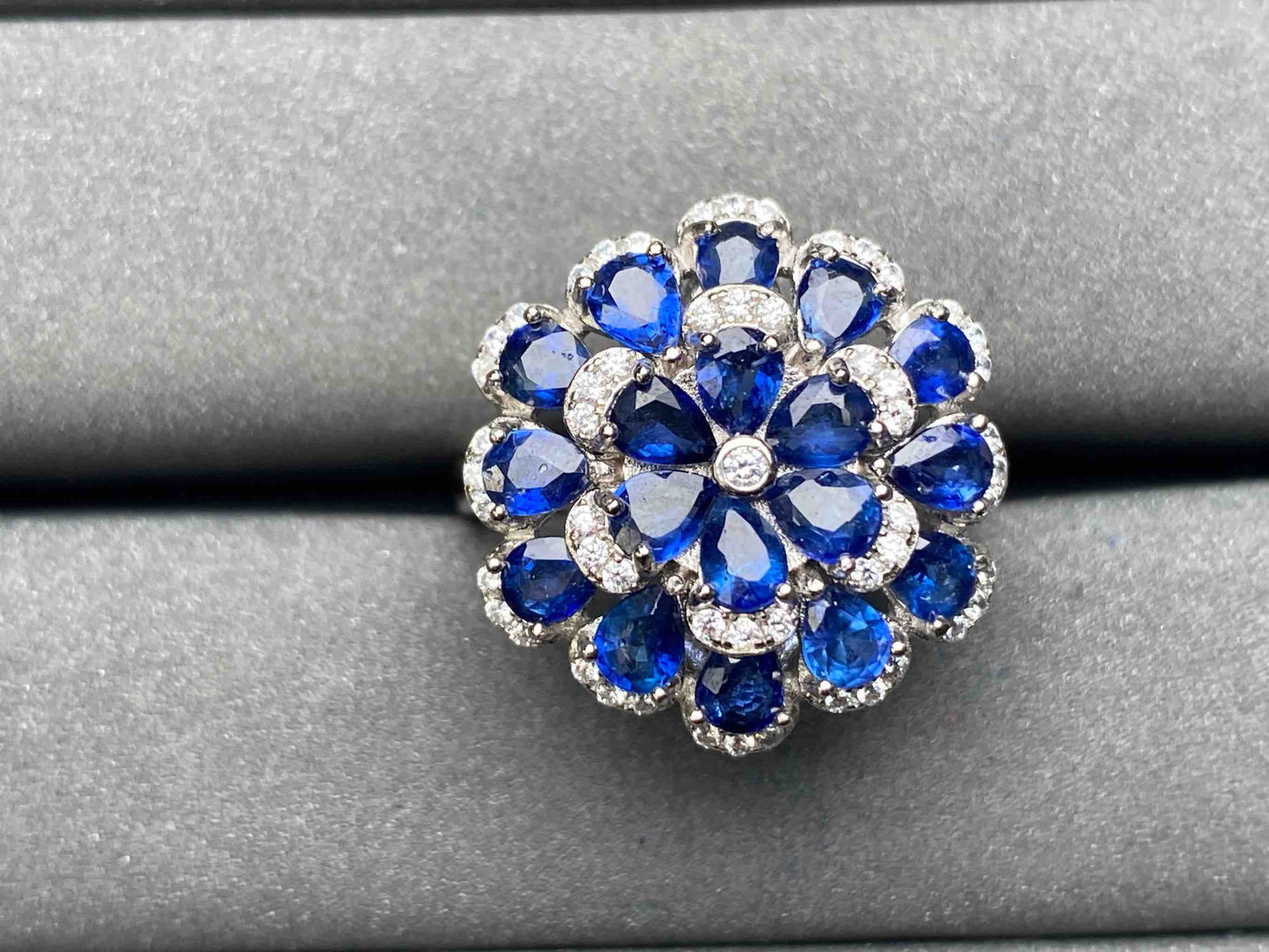 A5376 Blue Sapphire Ring