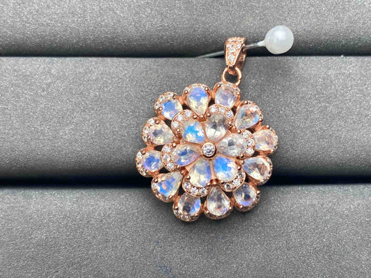 A5424 Moonstone Pendant