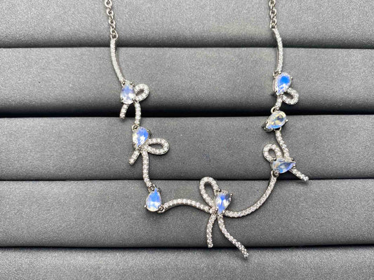 A5488 Moonstone Necklace