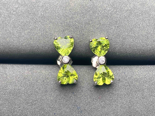 A5558 Peridot Earrings