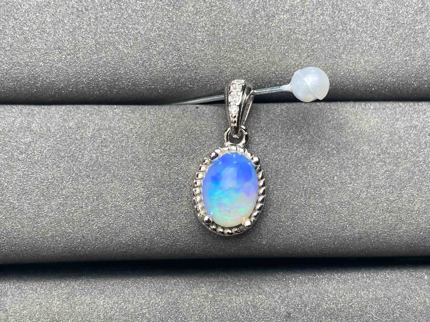 A5571 Opal Pendant