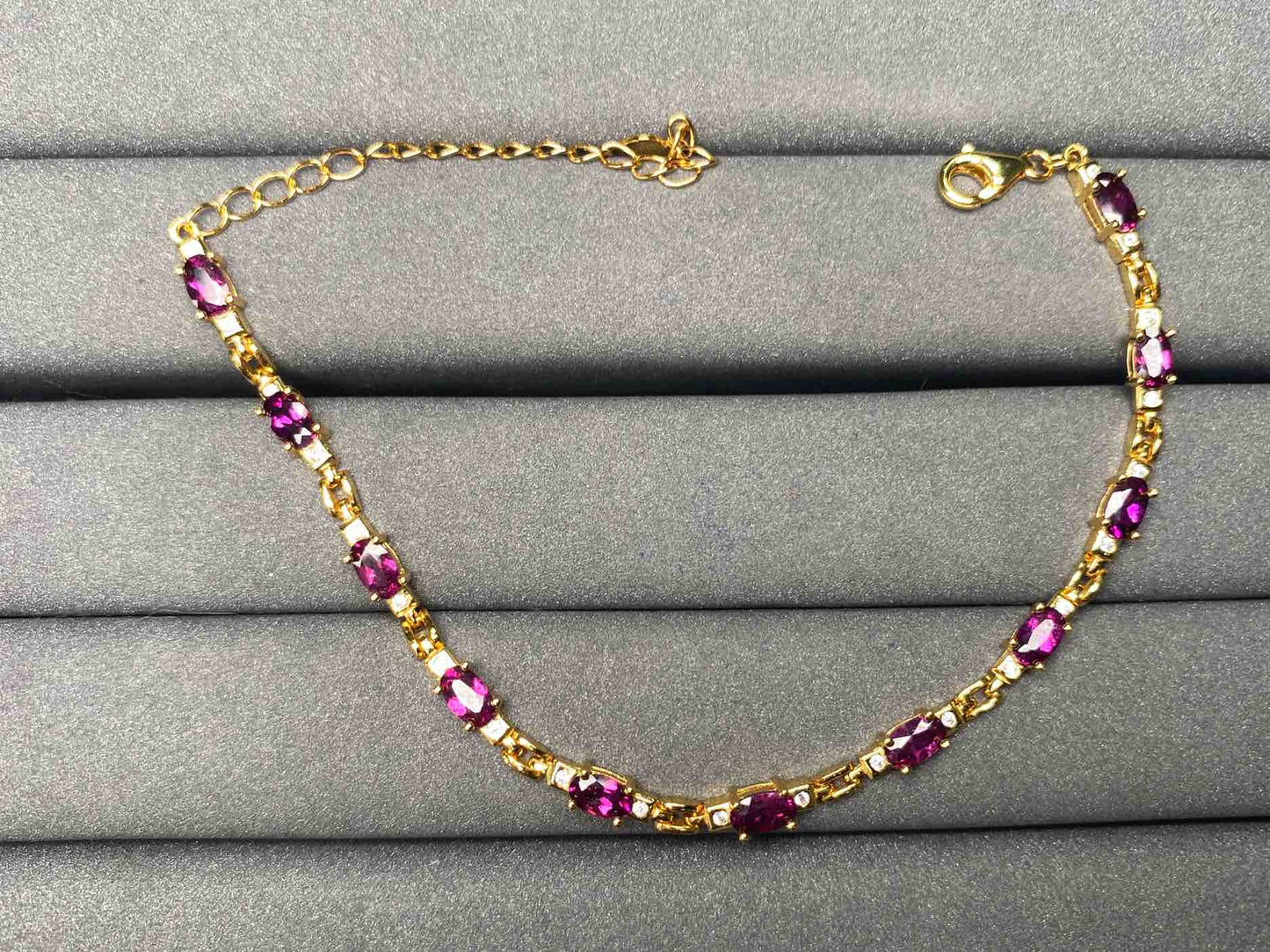 A5580 Garnet Bracelet