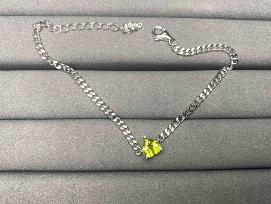 A5582 Peridot Bracelet