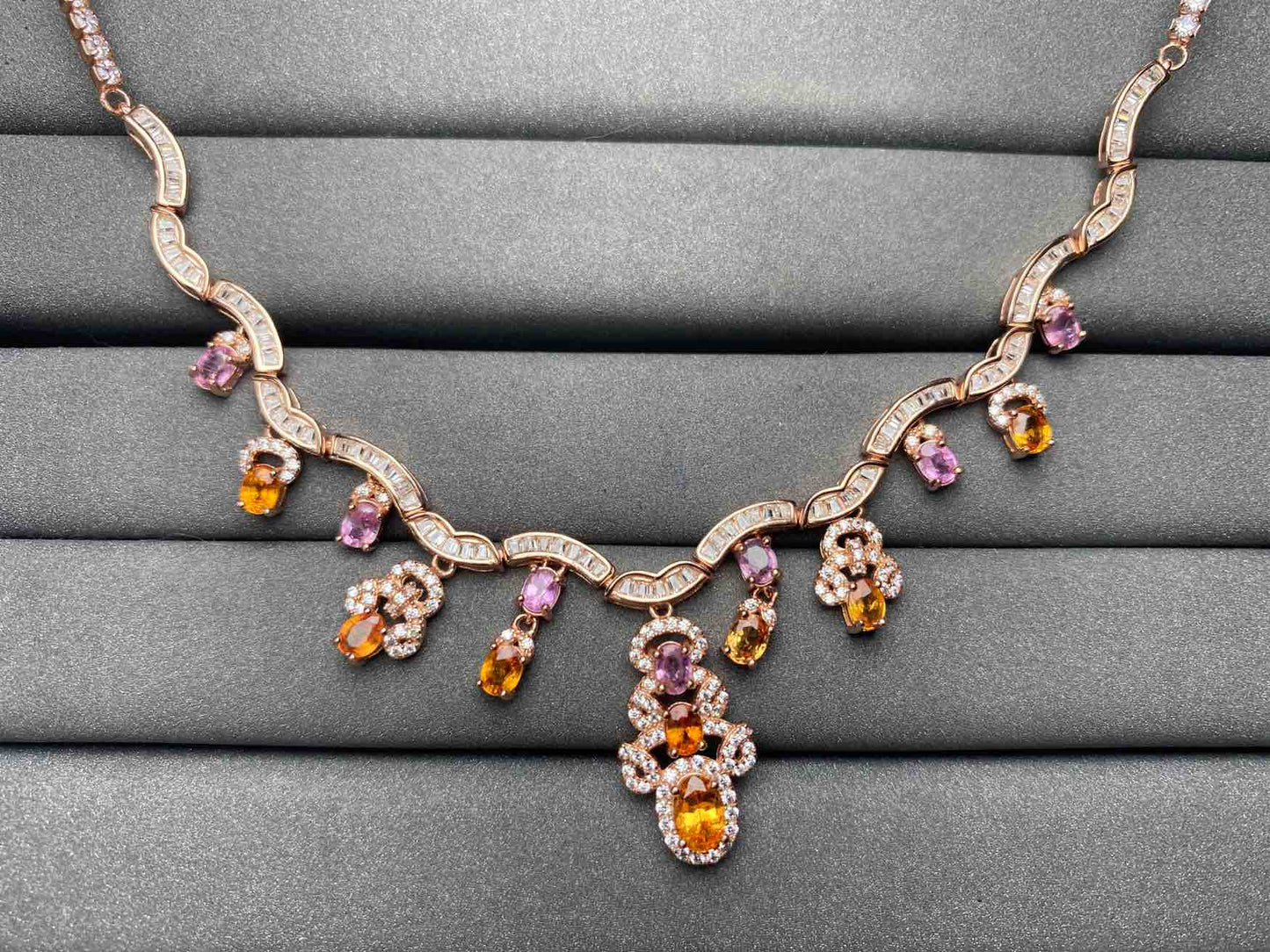 A5625 Fanta Necklace