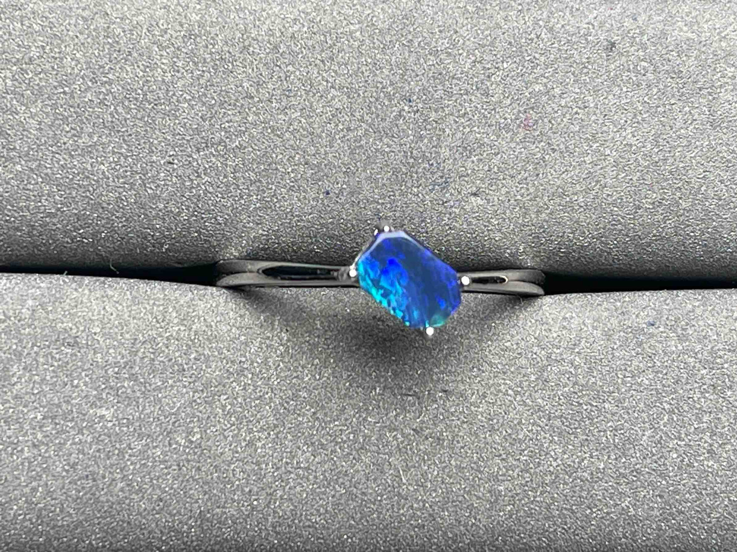 A5652 Opal Ring