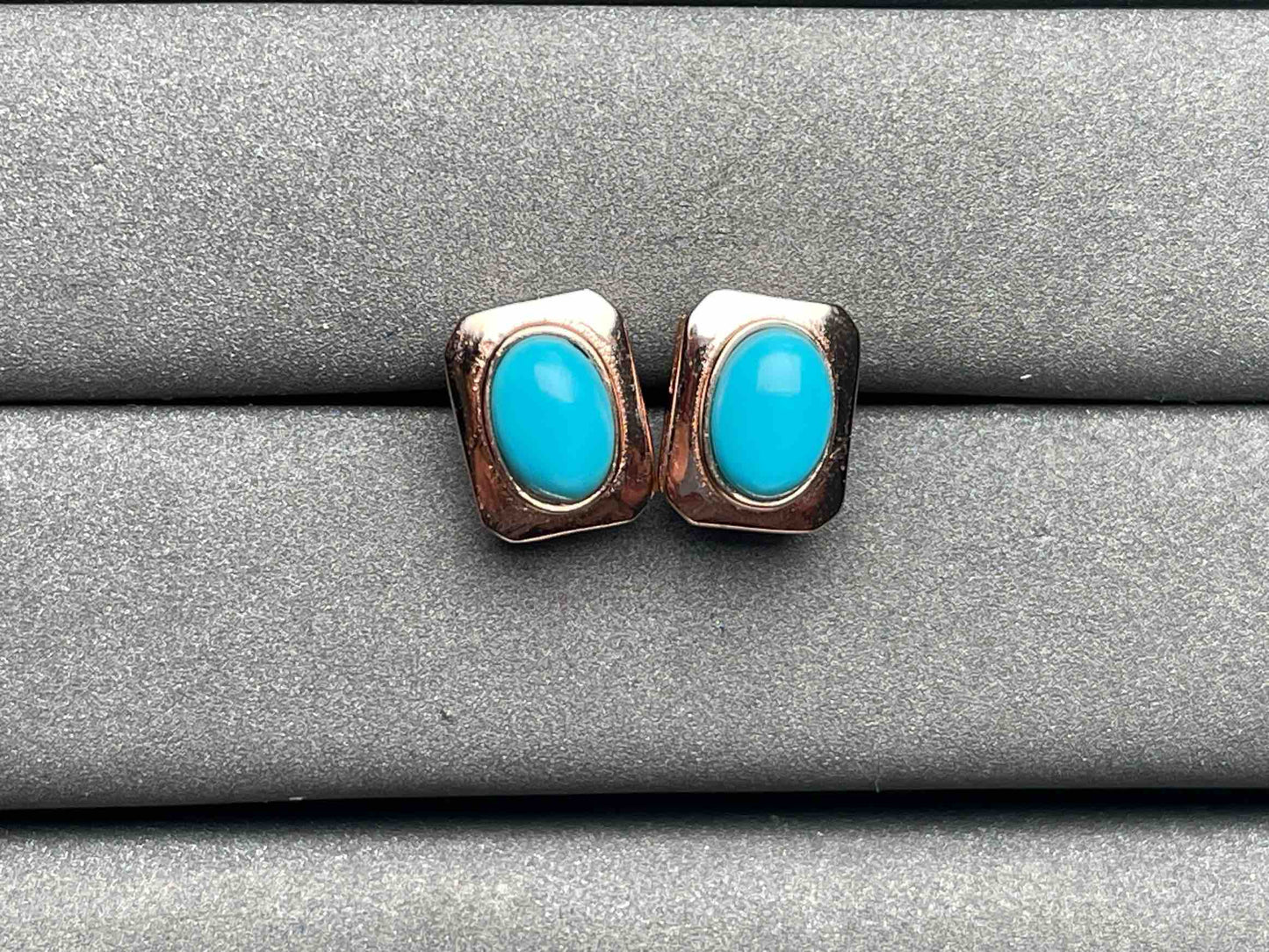 A5659 Turquoise Earrings