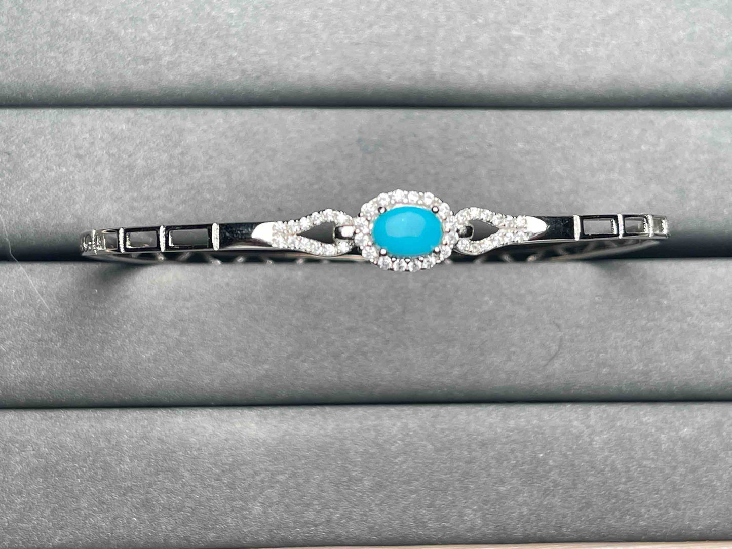 A5665 Turquoise Bangle
