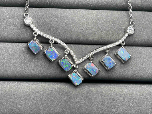 A5674 Opal Necklace